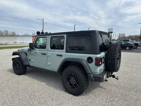 Used 2024 Jeep Wrangler Willys image 7