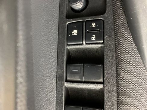 Used 2022 Toyota Corolla LE FWD image 9