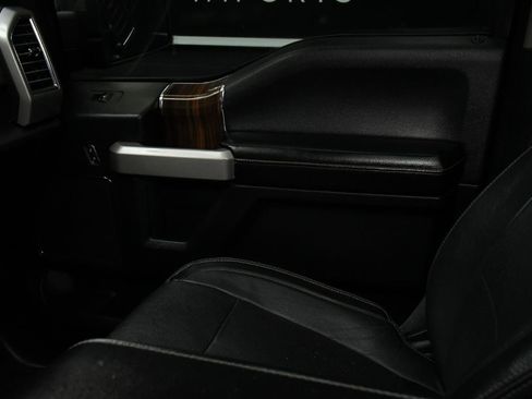 Used 2016 Ford F150 Lariat w/ Equipment Group 502A Luxury AWD/4WD image 38