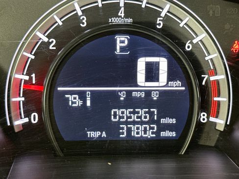 Used 2019 Honda CR-V LX image 19
