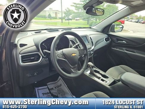 Used 2023 Chevrolet Equinox LT w/ Driver Convenience Package image 11