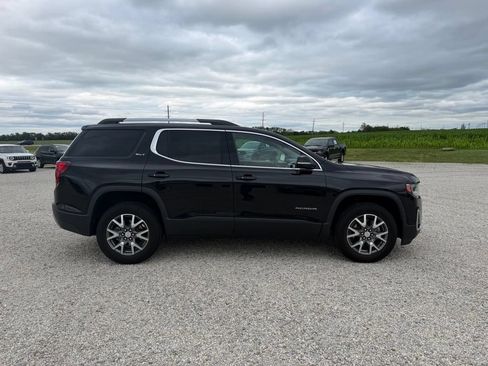 Used 2023 GMC Acadia SLT AWD/4WD image 2