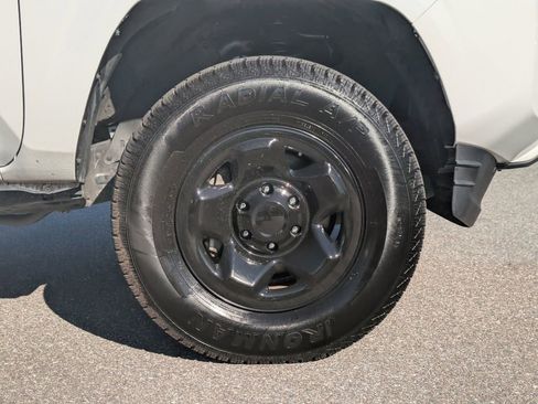 Used 2023 Toyota Tacoma SR5 image 11