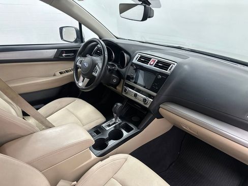 Used 2017 Subaru Legacy 2.5i Premium AWD/4WD image 23