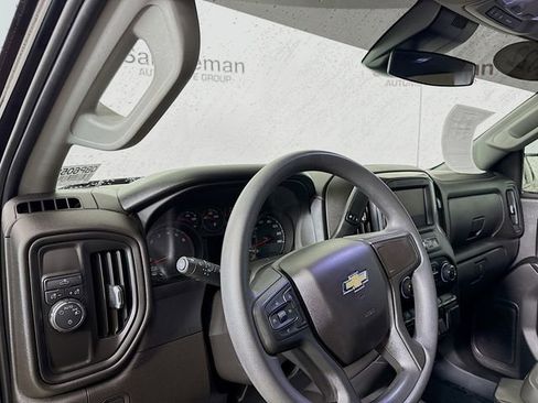 Used 2022 Chevrolet Silverado 1500 Custom image 12