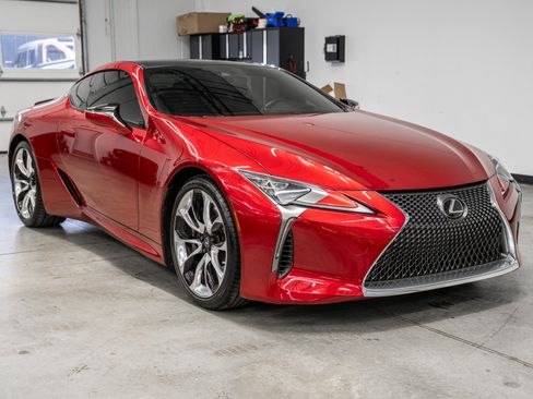 Used 2018 Lexus LC 500 Coupe w/ Touring Package RWD image 3