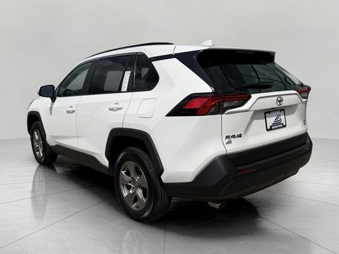 Used 2025 Toyota RAV4 XLE AWD/4WD image 9
