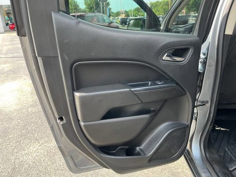 Used 2022 Chevrolet Colorado LT w/ LT Convenience Package AWD/4WD image 23