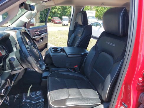 Used 2022 RAM 1500 Laramie RWD image 17