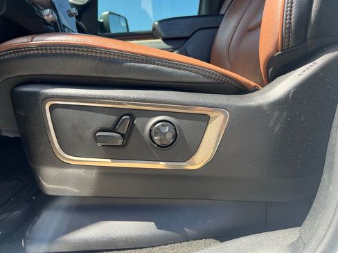 Used 2020 RAM 1500 Limited AWD/4WD image 11