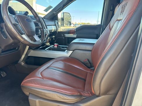 Used 2020 Ford F350 King Ranch w/ King Ranch Ultimate Package image 9
