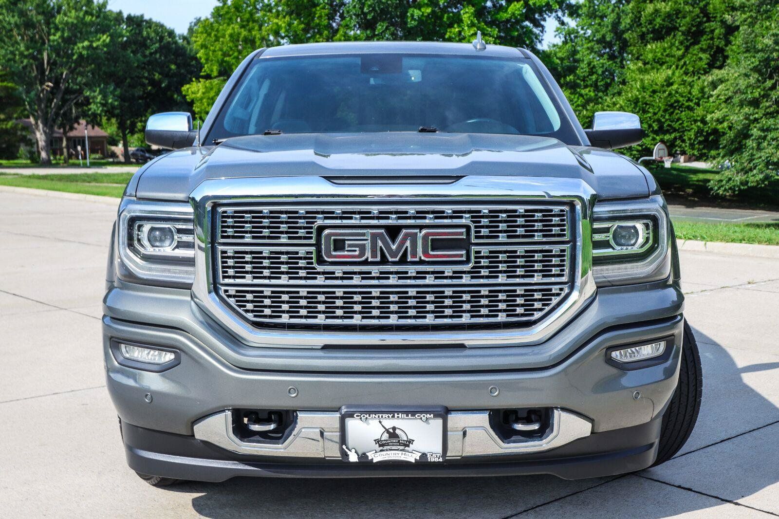 Used 2018 GMC Sierra 1500 Denali w/ Denali Ultimate Package AWD/4WD image 19