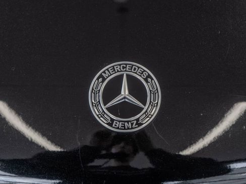 Used 2023 Mercedes-Benz GLS 580 4MATIC image 5