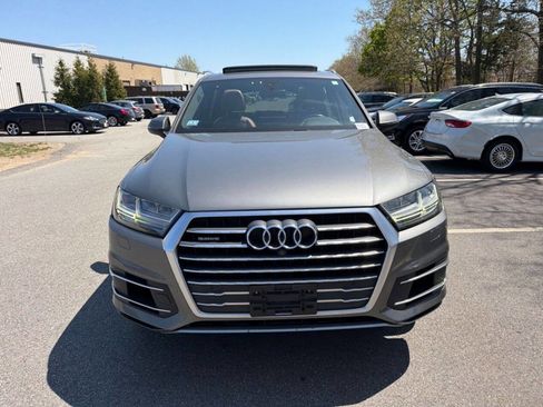 Used 2017 Audi Q7 3.0T Premium Plus w/ Premium Plus Package AWD/4WD image 2