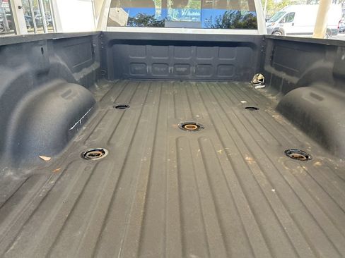 Used 2025 RAM 3500 Big Horn AWD/4WD image 37