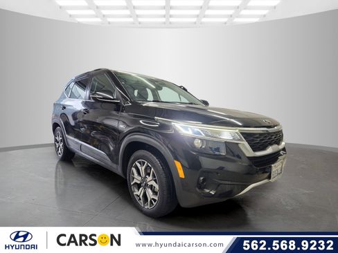 Used 2021 Kia Seltos EX image 1