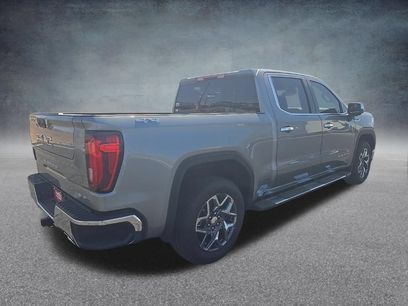 New 2026 GMC Sierra 1500 SLT w/ SLT Premium Package