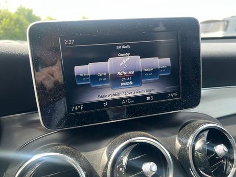 Certified 2019 Mercedes-Benz GLC 300 4MATIC image 10