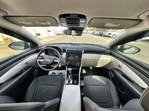 Used 2022 Hyundai Tucson SE image 18
