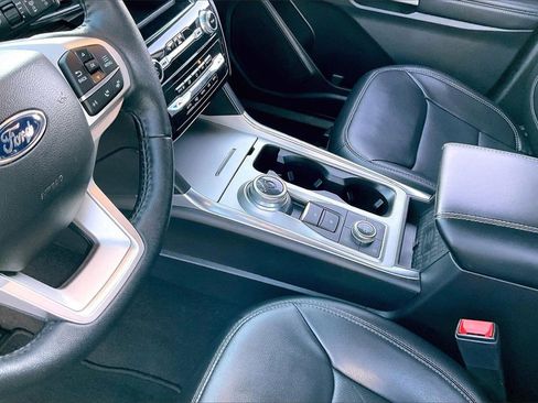 Used 2023 Ford Explorer Limited w/ Equipment Group 301A image 15