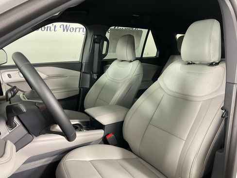 New 2027 Ford Explorer Active w/ Active Comfort Package RWD image 14