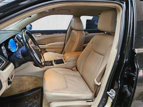 Used 2011 Chrysler 300 Limited RWD image 14
