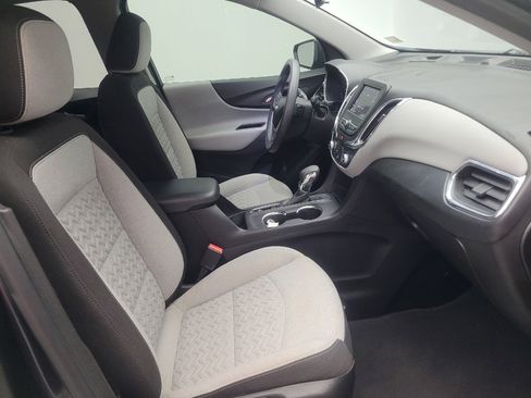 Used 2022 Chevrolet Equinox LS image 21