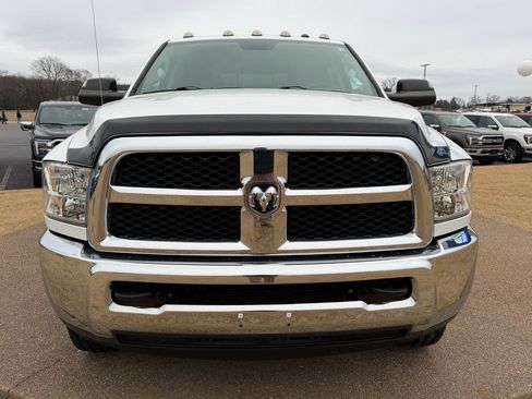 Used 2018 RAM 3500 SLT image 2