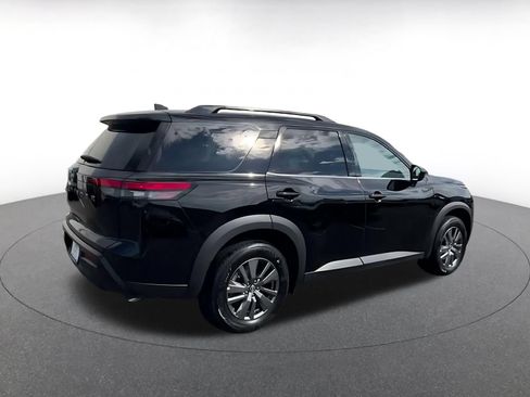 Used 2026 Nissan Pathfinder SV FWD image 14