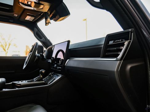 Used 2026 Lexus GX 550 image 40