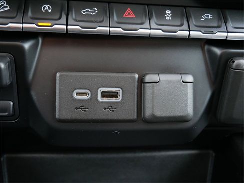 Used 2019 Chevrolet Silverado 1500 LT Trail Boss image 24