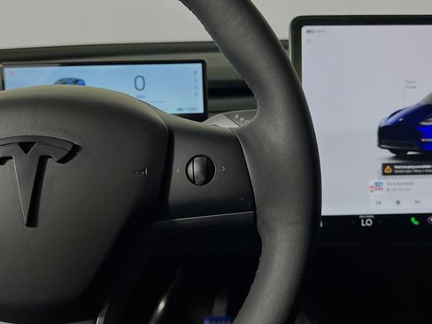 Used 2023 Tesla Model Y Long Range image 20