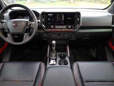Certified 2025 Nissan Frontier PRO-4X w/ Pro Premium Package AWD/4WD image 24