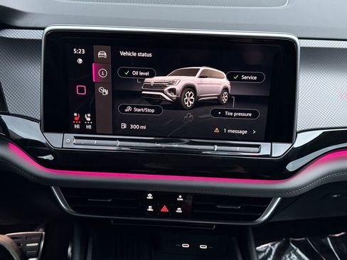 Used 2025 Volkswagen Atlas Peak Edition SE image 16