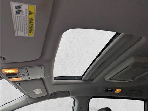 Used 2018 Honda Odyssey EX-L image 22