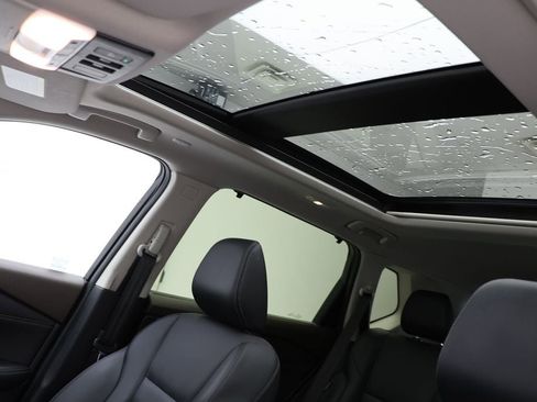 Used 2023 Nissan Rogue SV w/ SV Premium B Package image 16