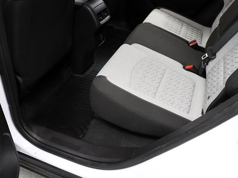 Used 2024 Chevrolet Equinox LS w/ LS Convenience Package FWD image 28