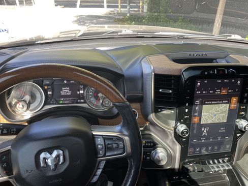 Used 2019 RAM 1500 Limited AWD/4WD image 15