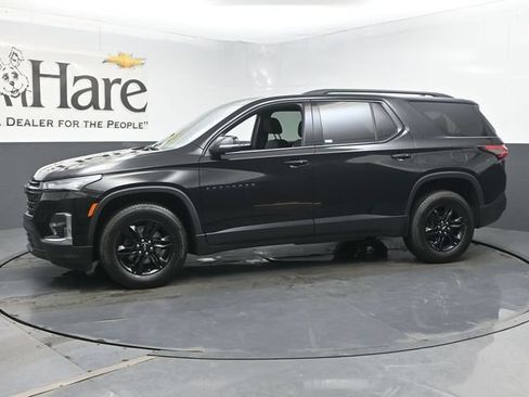 Used 2023 Chevrolet Traverse LT FWD image 34