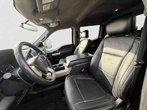 Used 2017 Ford F350 Lariat image 4