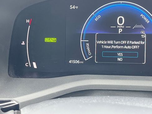 Used 2025 Toyota Camry LE image 40