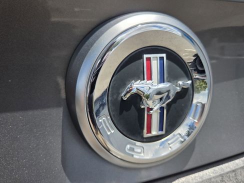 Used 2011 Ford Mustang Premium w/ Comfort Pkg RWD image 14