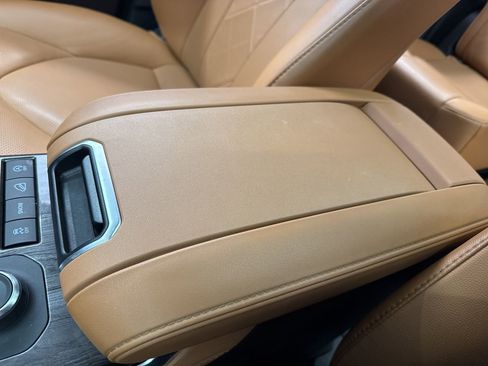 Certified 2021 Toyota Highlander Platinum image 32