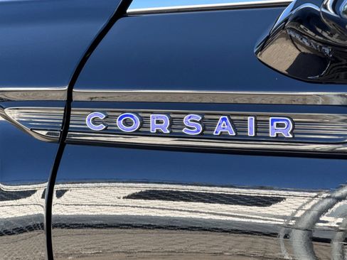 Used 2025 Lincoln Corsair Grand Touring AWD/4WD image 28