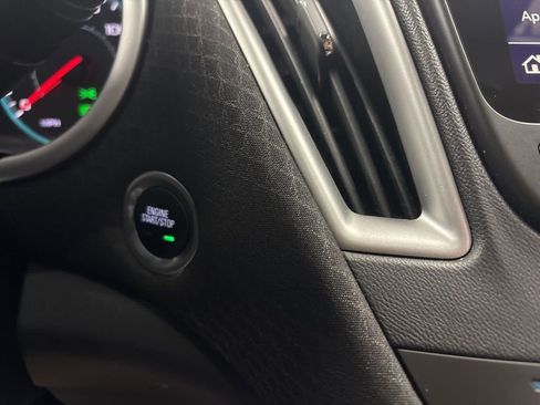 Used 2024 Chevrolet Malibu LT image 17