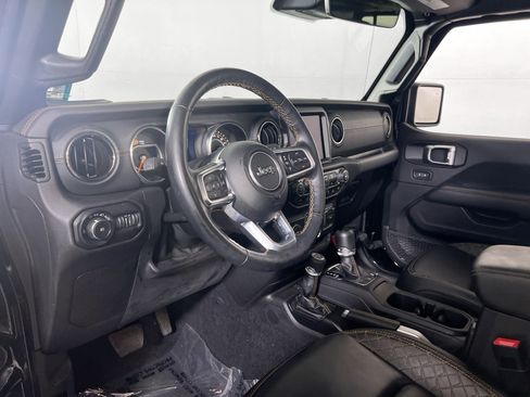 Used 2021 Jeep Wrangler Unlimited Sahara AWD/4WD image 9