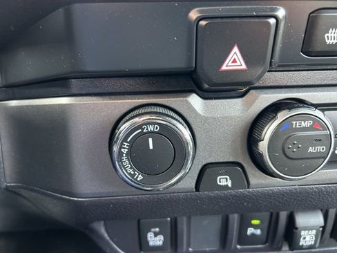 Used 2022 Toyota Tacoma TRD Sport image 20