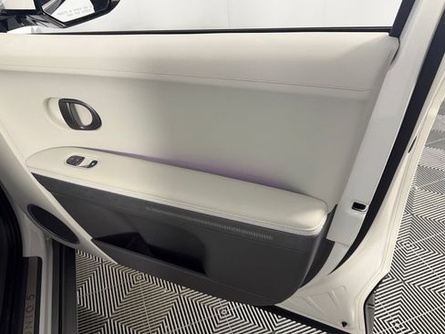 Used 2025 Hyundai Ioniq 5 Limited RWD image 33