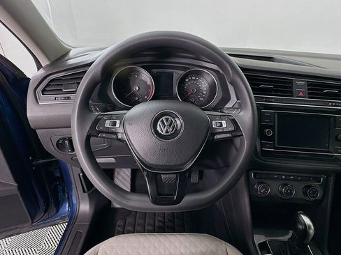 Used 2018 Volkswagen Tiguan S FWD image 11