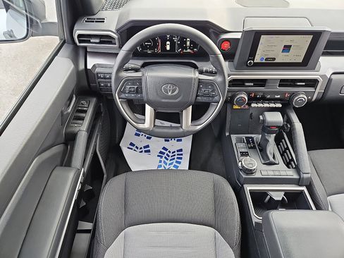 Used 2025 Toyota 4Runner TRD Off-Road image 11